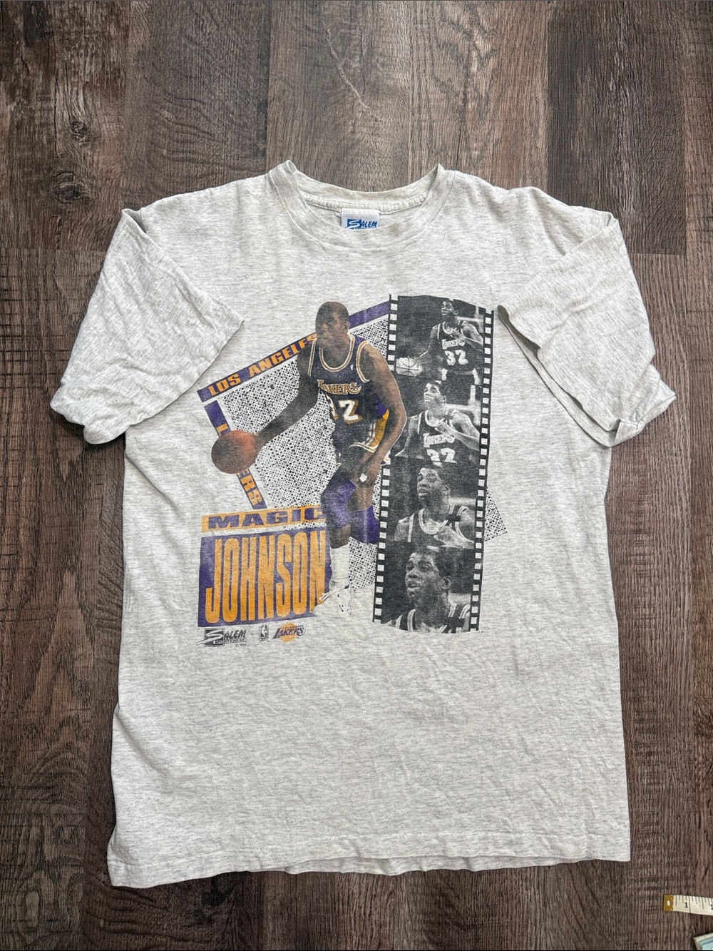 Vintage 1991 NBA Magic Johnson Los Angeles Lakers Gray Graphic Tee Men’s Medium